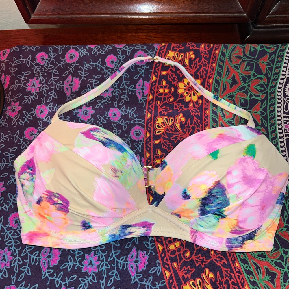 Victoria's Secret Multicolor Floral Push Up Bra
